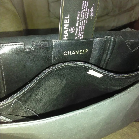 HUGE AUTHENTIC Vintage Chanel Flap - Picture 3 of 8